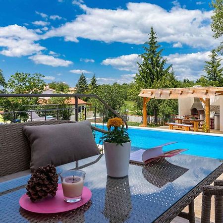 Holiday Home In Tinjan - Istrien 44359 Exterior foto