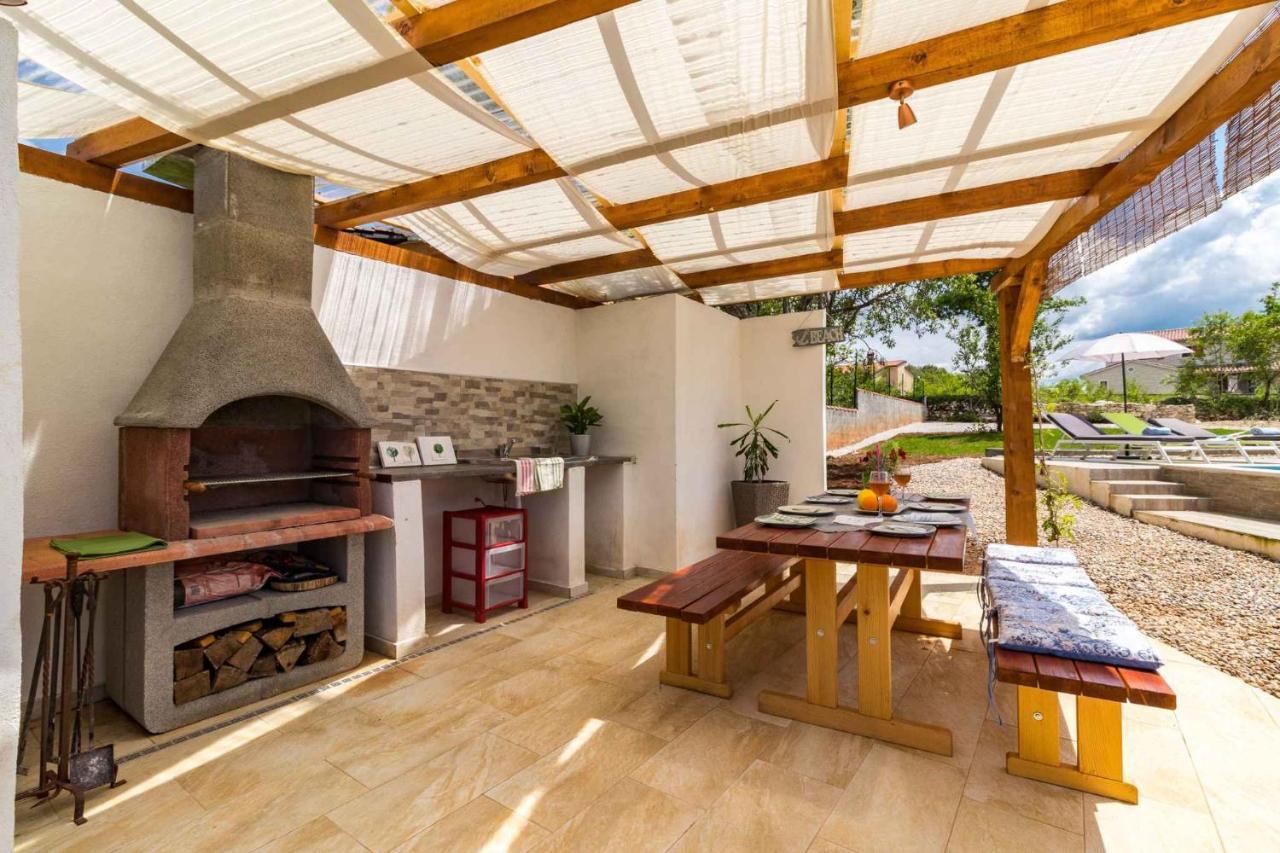 Holiday Home In Tinjan - Istrien 44359 Exterior foto